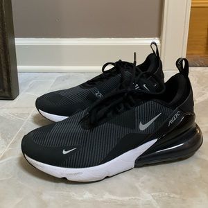 Air Max 270